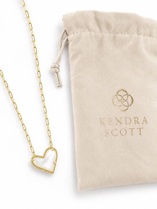 Kendra Scott Jewelry - Kendra Scott Ami Gold Chain large Heart Pendant Necklace Mother of Pearl, nwt